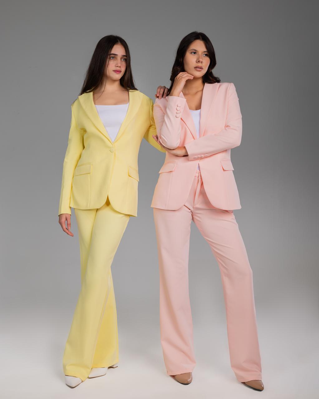 Soft Blush fitted Blazer